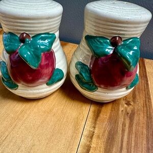 Vintage Ceramic Apple Design Salt and Pepper Shakers